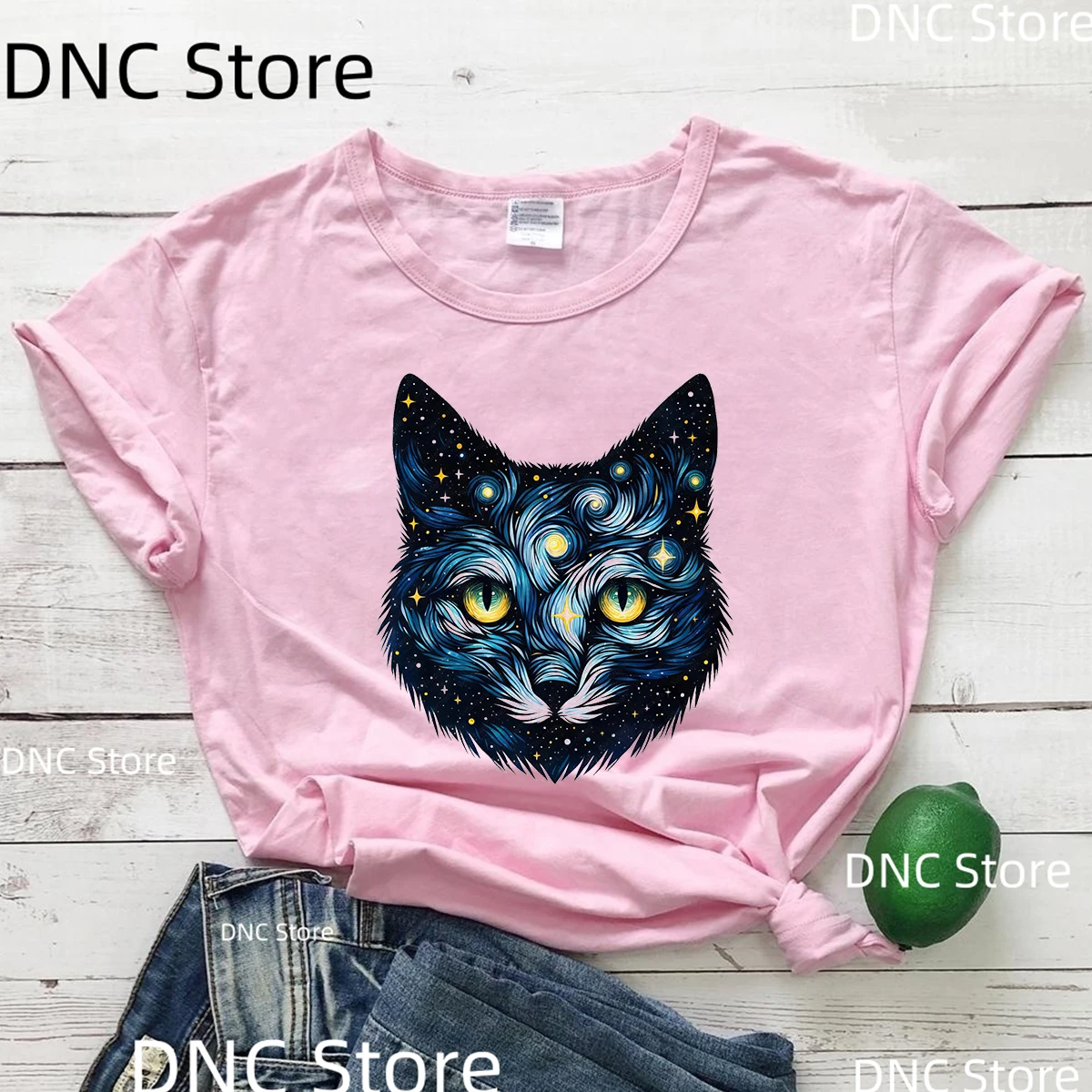 Starry Night Animal Cat Graphic Print T-Shirt Women Wild Animal Art Print Tshirt Fashion Retro Femme T Shirt Yellow Pink Tees