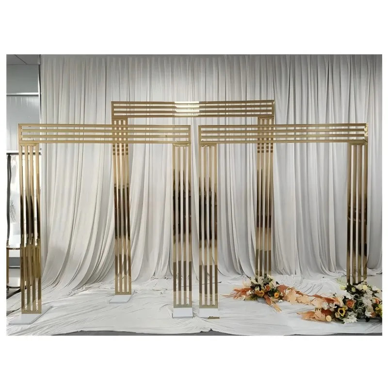 Luksusowy złoty metalowy łuk ślubny z efektem rdzy, stalowy stelaż, dekoracja mebli na scenę weselną.