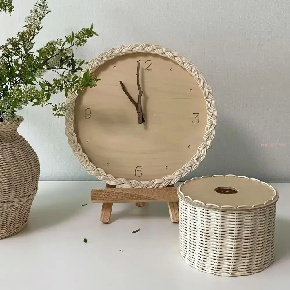 Rattan Round Wall Clock European Silent Non-Ticking Operated Clock Battery Clock Simple Bedroom Home Wall Ornament Decoration