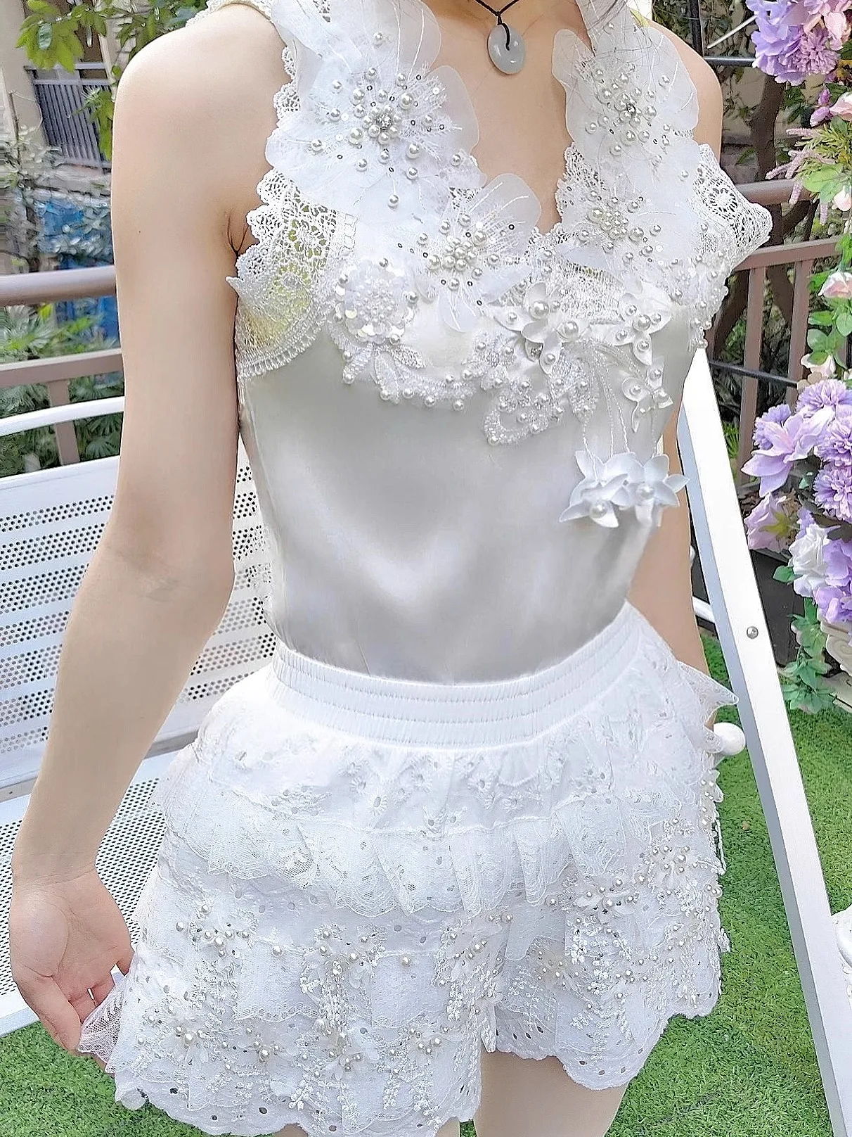 2025 Summer New Fairy Exquisite Light Luxury Short Pants Trendy Lace Wood Ear Edge Shorts Rhinestone Lotus Leaf Cake Short Pants