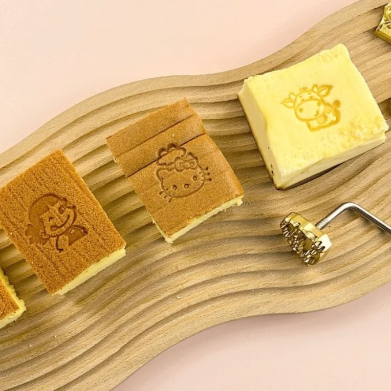 Hello Kitty Pasticceria in metallo Stampo per impronte Simpatico anime Gatto Stampa a caldo Dorayaki Pancake Toast Pane Decor Saldatore Strumento di cottura