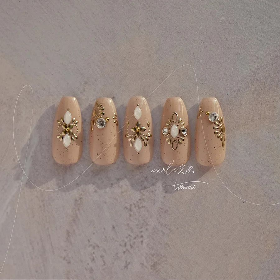 Tótem dorado, perla bohemia, diamantes de imitación, lazo, corazón, estrella, Luna, mariposa, autoadhesivo 3D, pegatina artística para uñas, calcomanías 5D para manicura