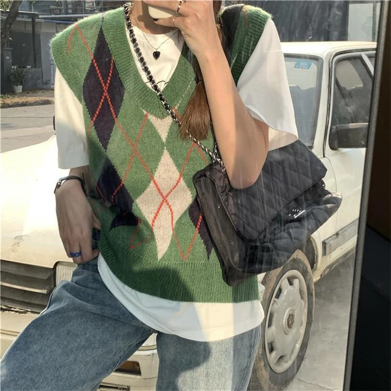 New Women Vintage Classic Argyle Harajuku Streetwear Outewear Knitted Sweater Vest Y2K Trendy Casual V Neck Sleeveless Waistcoat