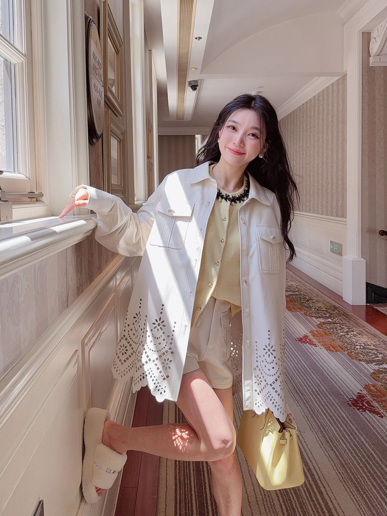 MissLuxury Hollow out Genuine eepskin Leather Jaet Women's Fall High-End Faion Outerwear Comfortable Fit Long Sve Po...