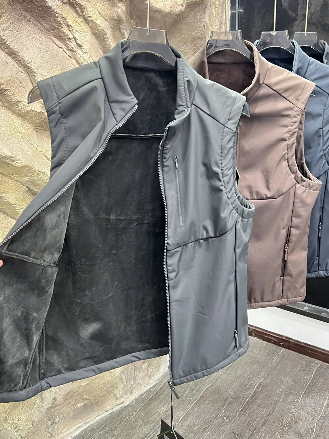 Commute Friendly 3D Tailored Composite Mink Vest Men's Stand Collar Waterproof Outdoor Soft  Vest Youth Casual Style Warmth