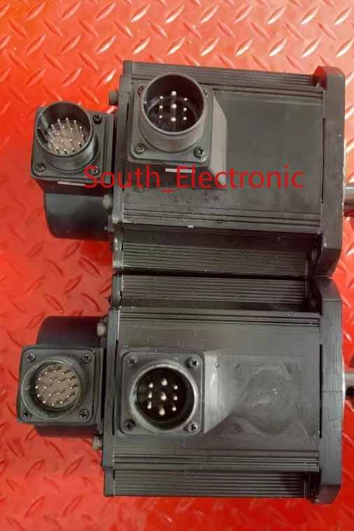 MHMA052D1H  servo motor ,  In good working condition, free shipping  a
