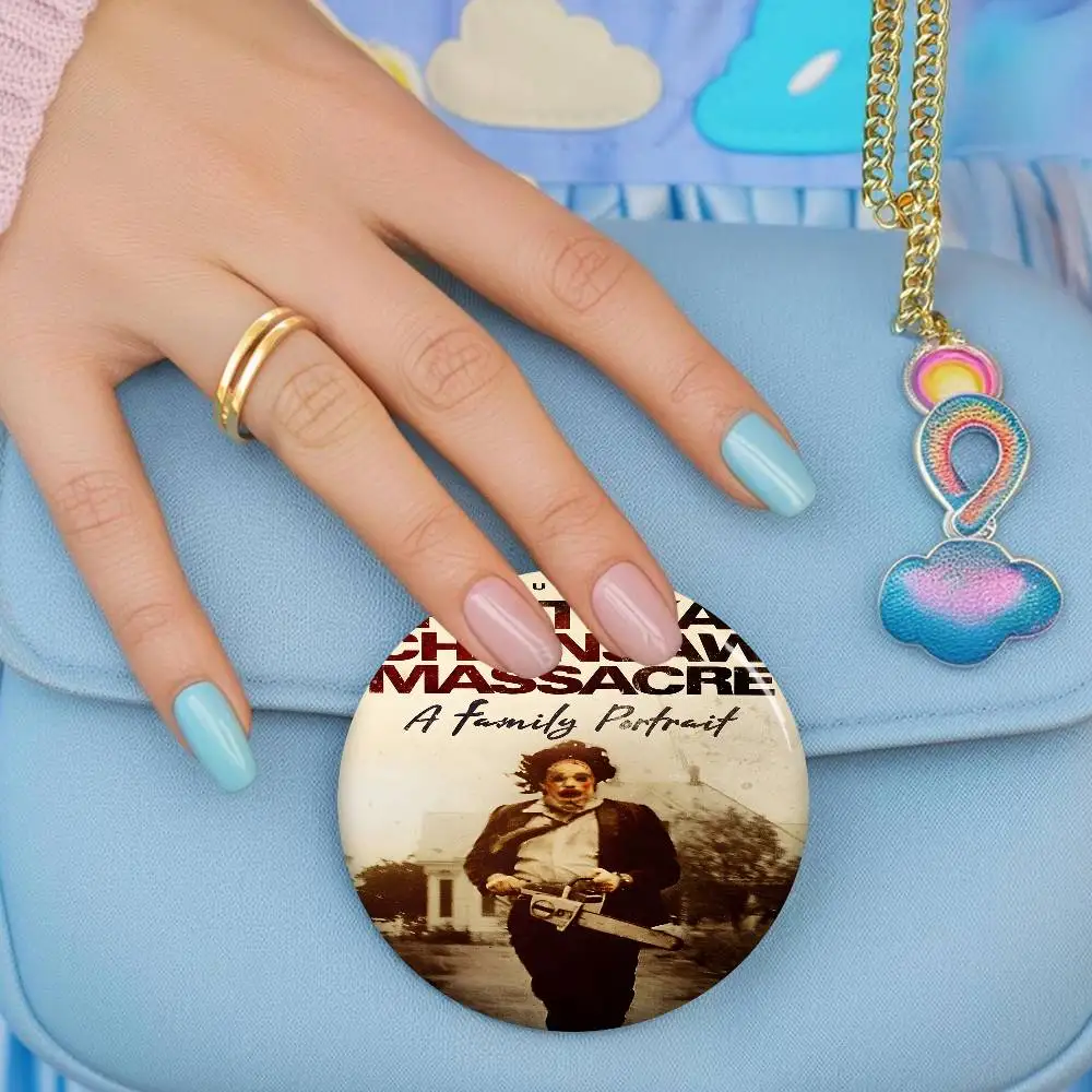 Game The Texas C-Chain Saw M-Massacre Tinplate Pin Button Custom Anime Role Brooch Cartoon Collar Badge Jewelry Gift Fans