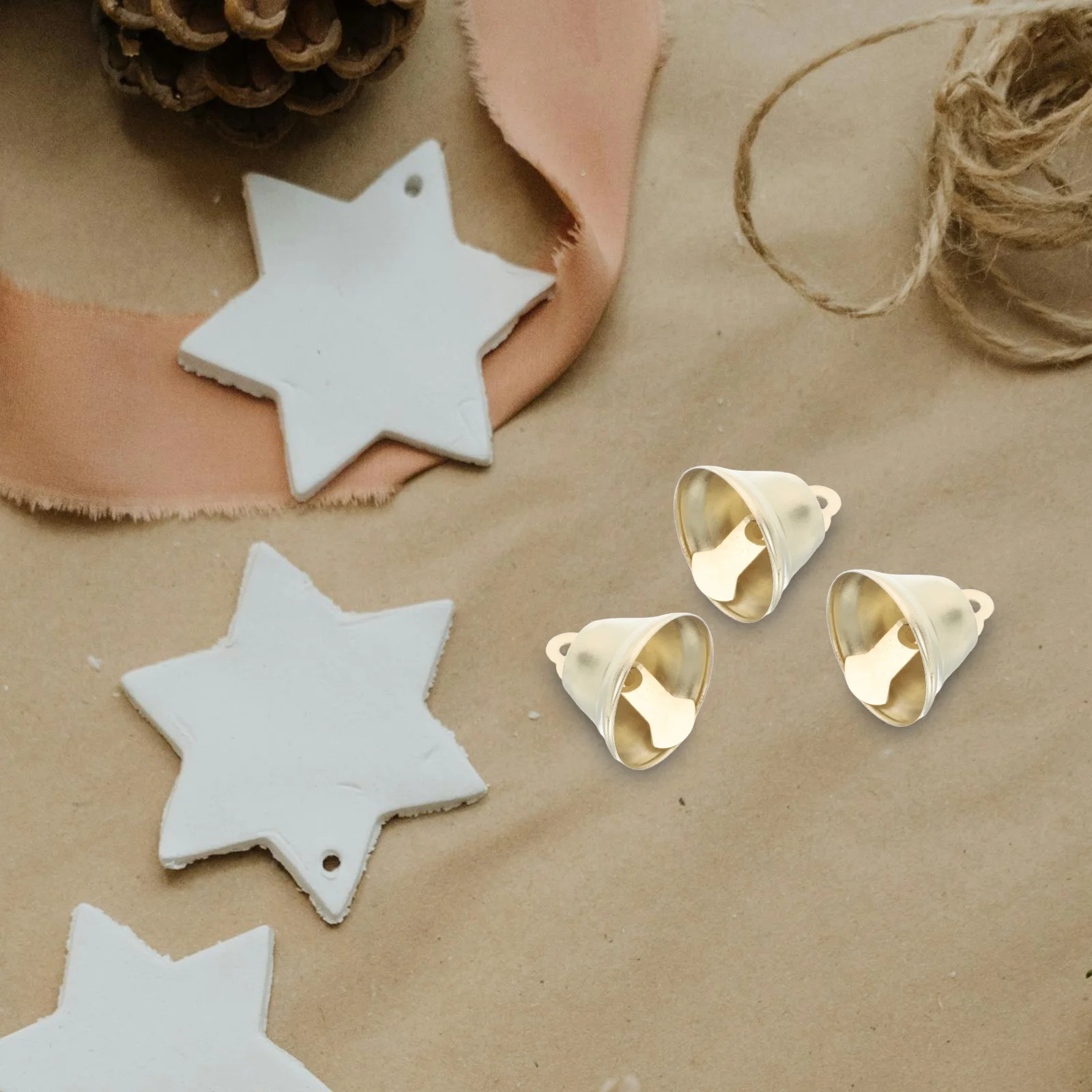 

30 шт. декоративные мини-колокольчики, винтажные маленькие колокольчики для поделок, сделай сам, колокольчики, праздничные украшения, украшения из колокольчиков