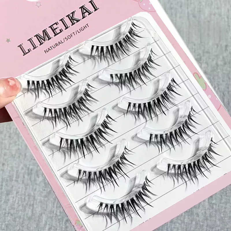 5 pairs of cute and sweet cartoon style false eyelashes, cat eye effect, mixed length of 10-15 millimeters, D-roll and C-roll