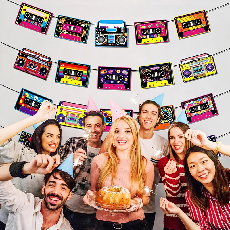 Striscione Decorativo a Tema Retrò con Registratore a Cassette