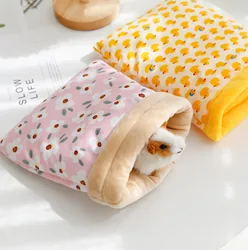 Cartoon Flower Santa Claus Guinea Pig Sleeping Bags Soft Cotton Hedgehog Rat Cage Pet Rest House Hut Tent Hamster Accessories