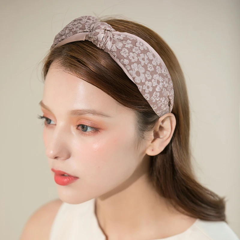 Women Elegant Lace Flower Wide-Brimmed Headband Color-Blocked Fabric Knotted Headband Simple and Elegant Lady Hair Accessories