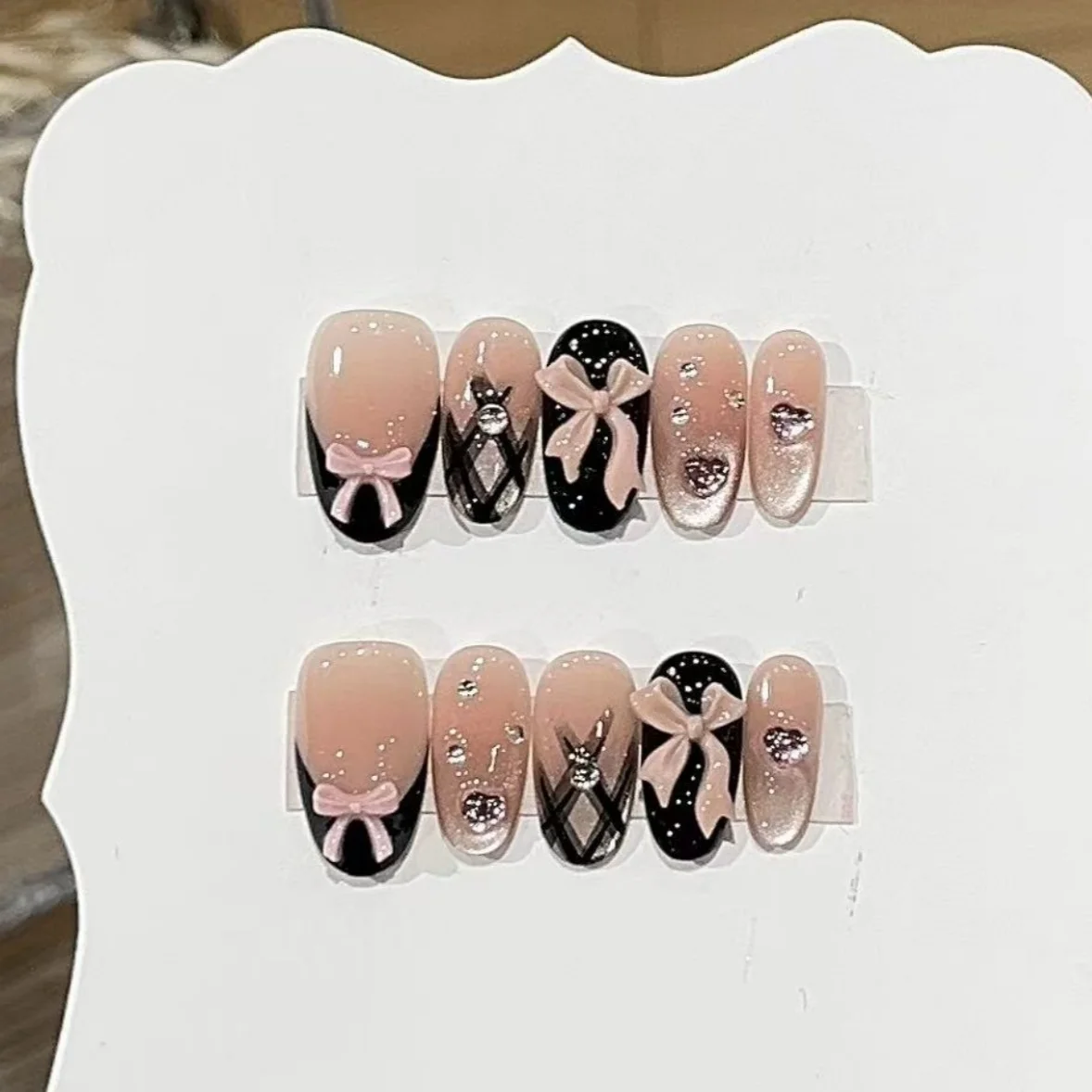 10Pcs Sweet Cool Black French with Bow Nails Tips Diamond Gradient Plaid Press on Cat's Eye Fake Nails Round Head Art False Nail