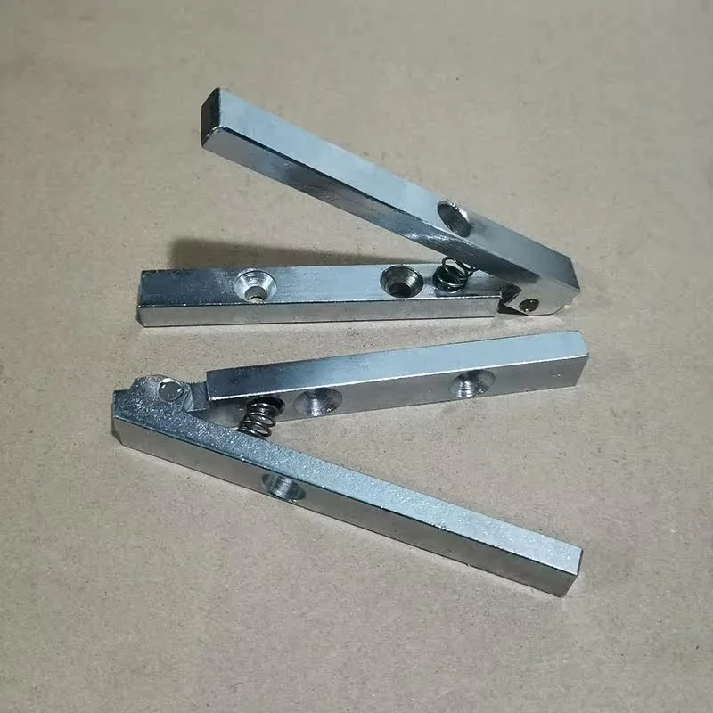 Circuit board spring clamp, copper clad board insulation board and aluminum substrate extended tail spring clamp