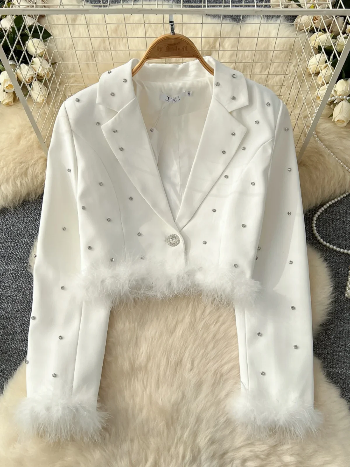 Premium Heavy Industry Diamond-encrusted Short Jacket Women\'s 2024 Fall New Feather Splicing Long-sleeved Suit Collar Top