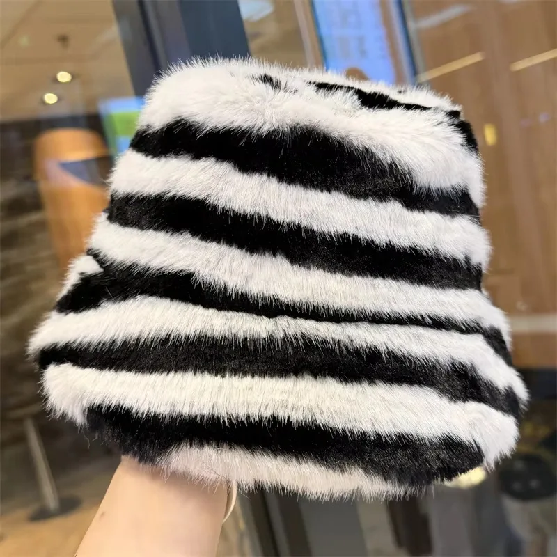 Retro Zebra Lines Plush Bucket Hat Women's Winter Keep Warmth Fisherman's Caps Men's Fashionable And Tidal Current Basin Hats