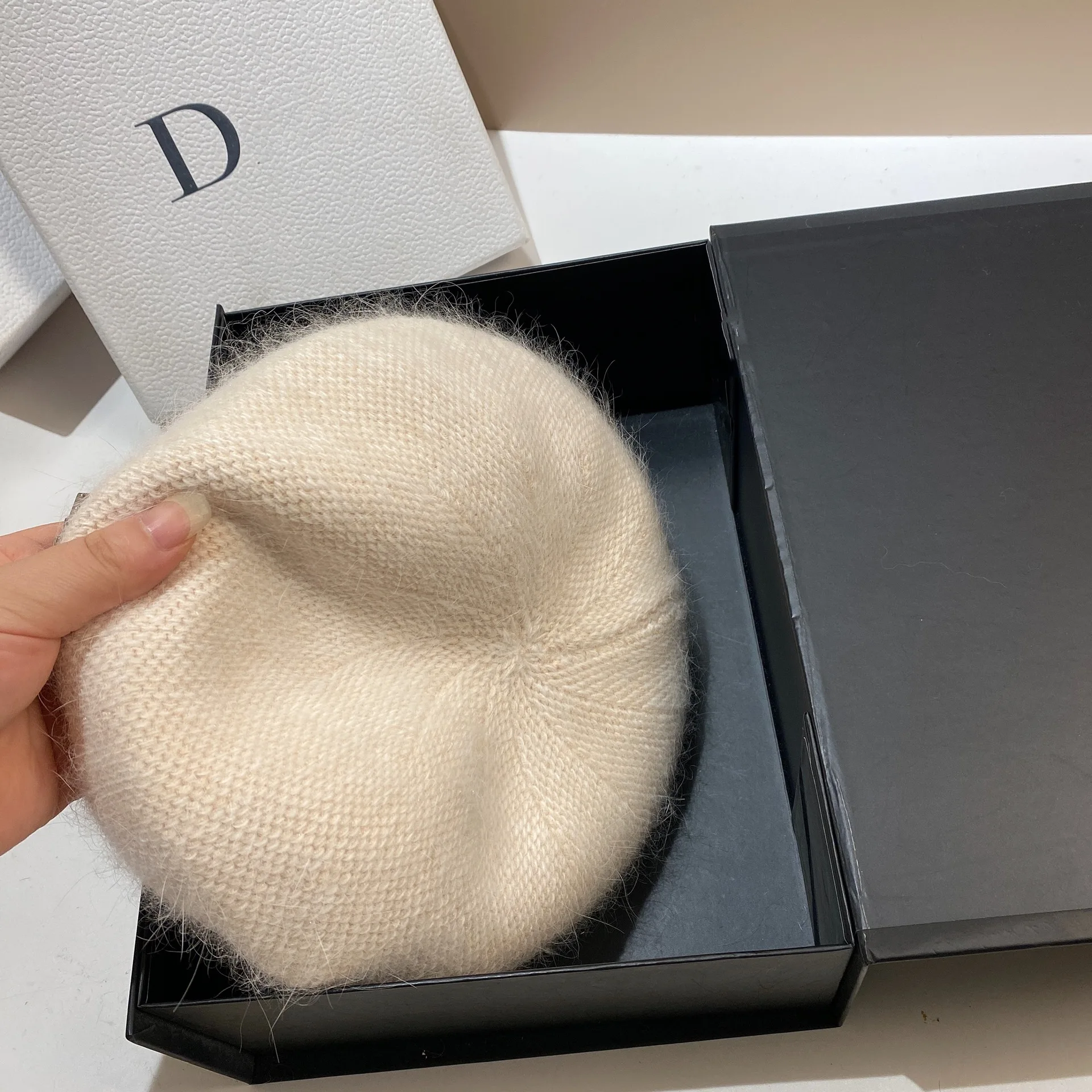 Angora Rabbit Fur Winter Knitted Wool Beret Fashion Metal Buckle Lady Warm Berets Girl\'s Painter Hat Outdoor Bonnet Beanie