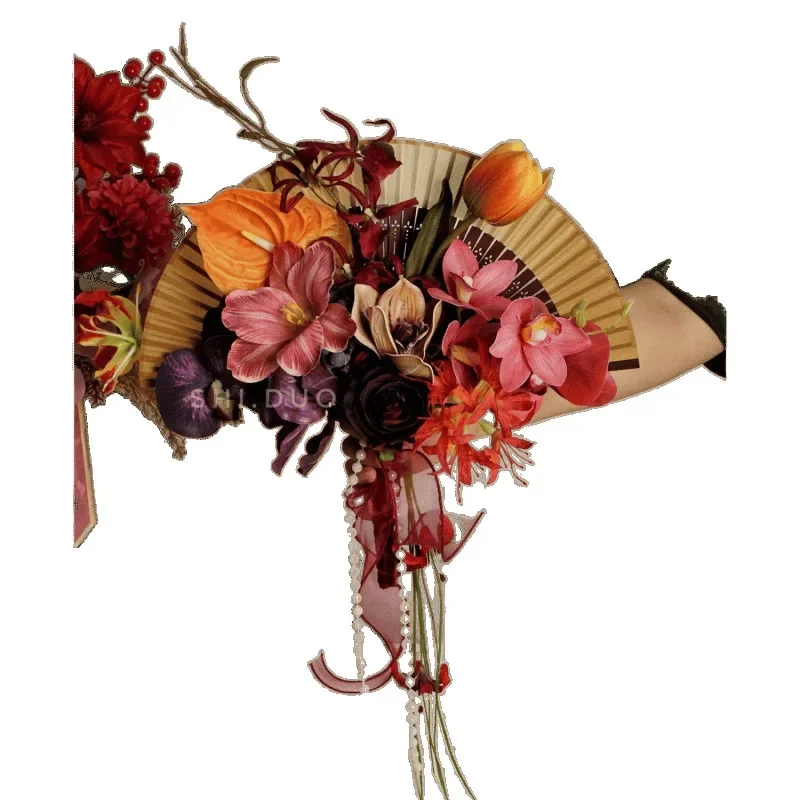

Chinese folding fan hand bouquet bride wedding creative simulation flower cheongsam Xiuhe photography props wedding room