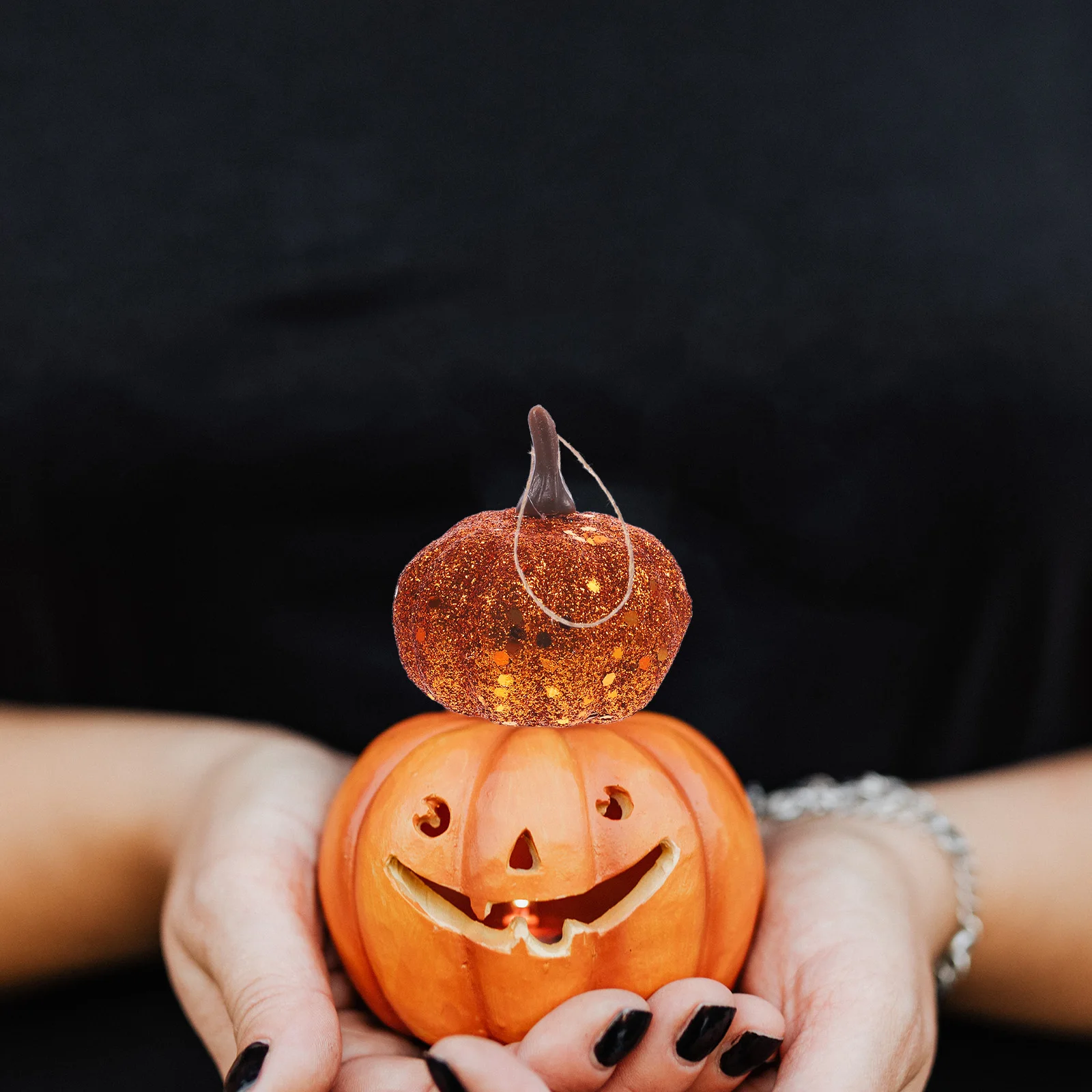 

10Pcs Halloween Pumpkin Decorations Artificial Foam Pumpkins Fall Harvest Pumpkin Props for Thanksgiving Party Centerpiece