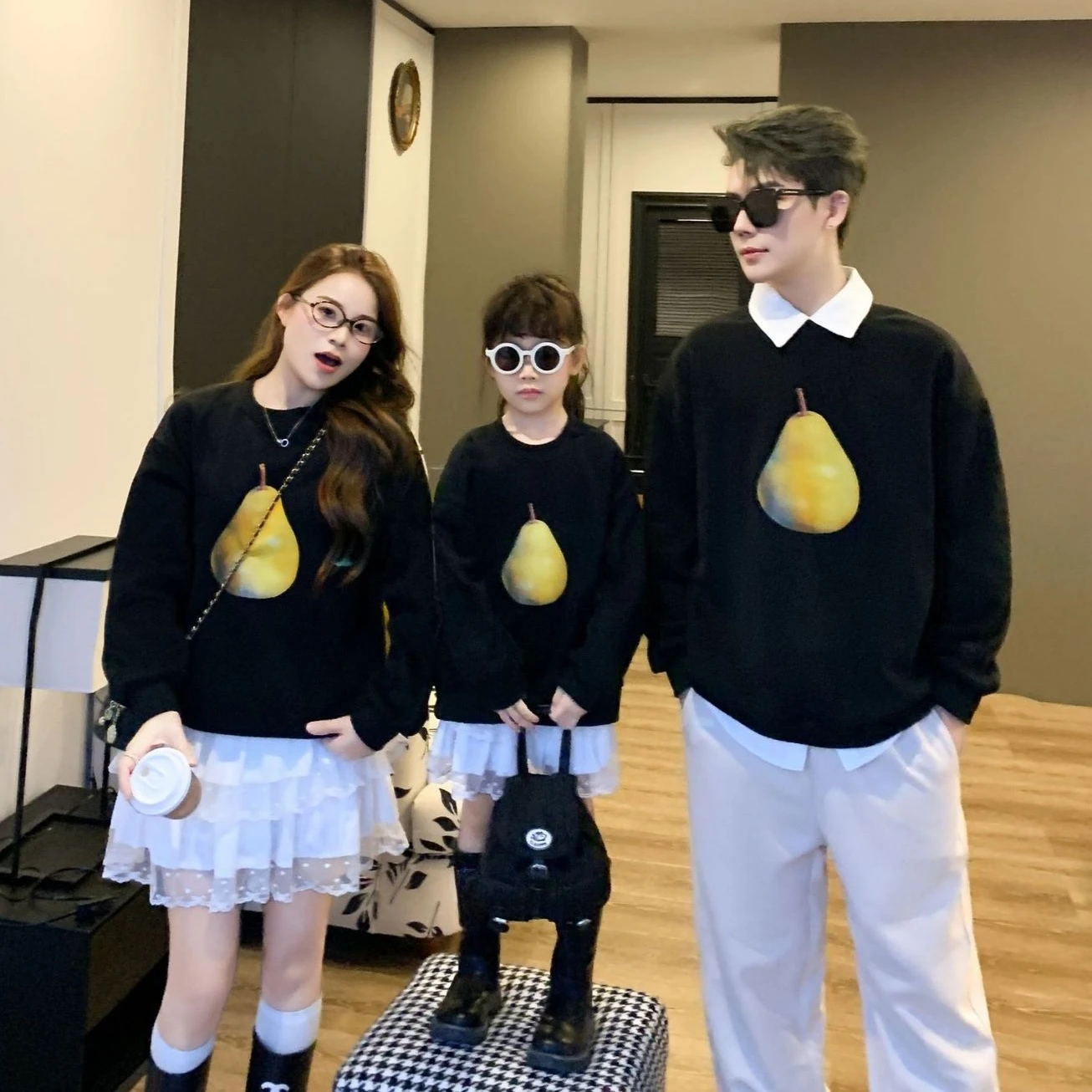 

2025 Newborn Baby Photoshoot Bodysuit Family Matching Outfit Unisex Parent-Child Clothes Dad Mom and Daughter Son Sweatshirts