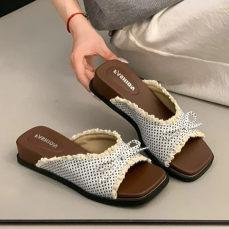 Damen-Sandalen mit Schleife, flache Schuhe, Sommermode, Neu 2026, Strand-Flip-Flops, bequem zum Gehen, elegante Sandalias für Damen
