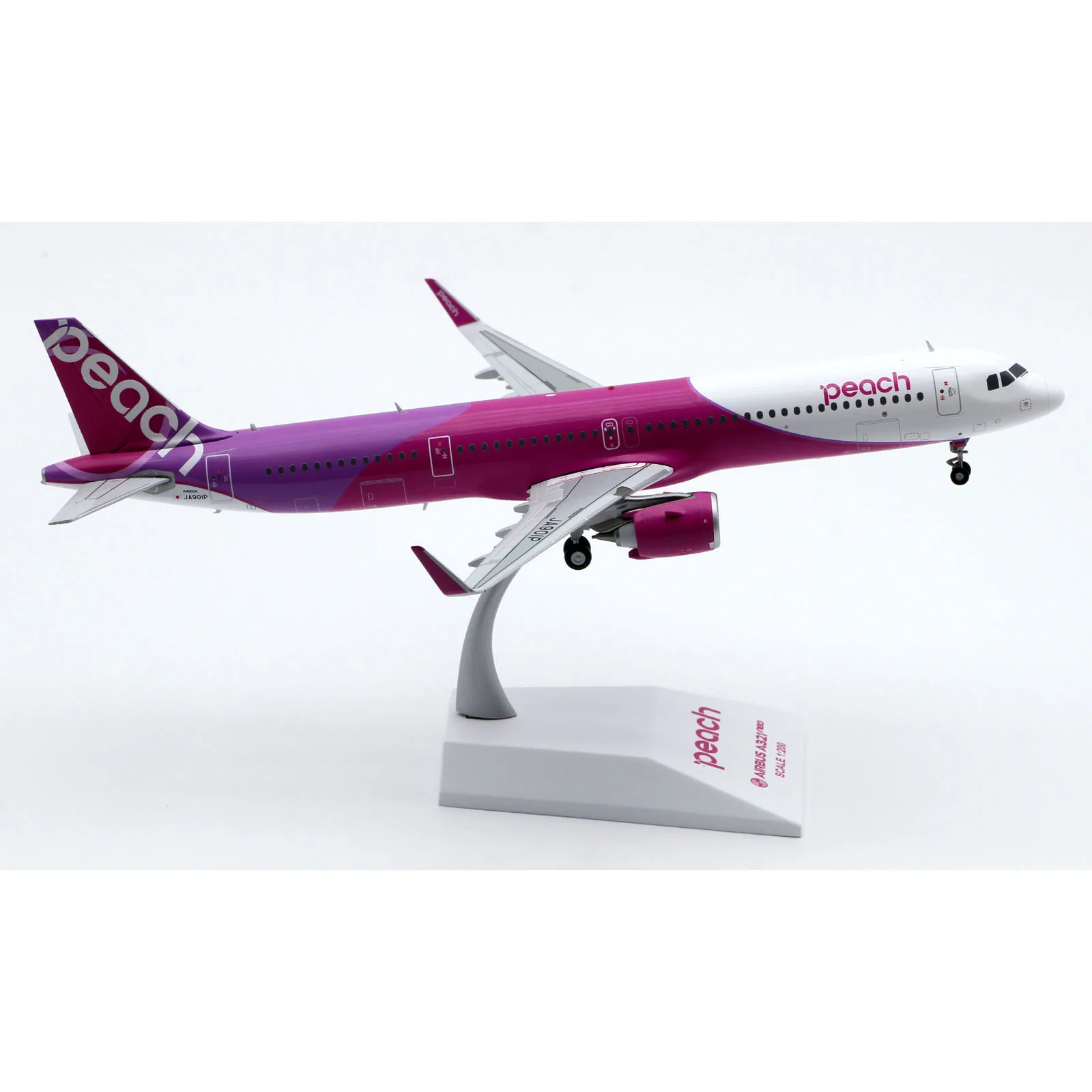 EW221N014 Alloy Collectible Plane Gift JC Wings 1:200 Peach Airlines Airbus A321NEO Diecast Aircraft Jet Model JA901P With Stand