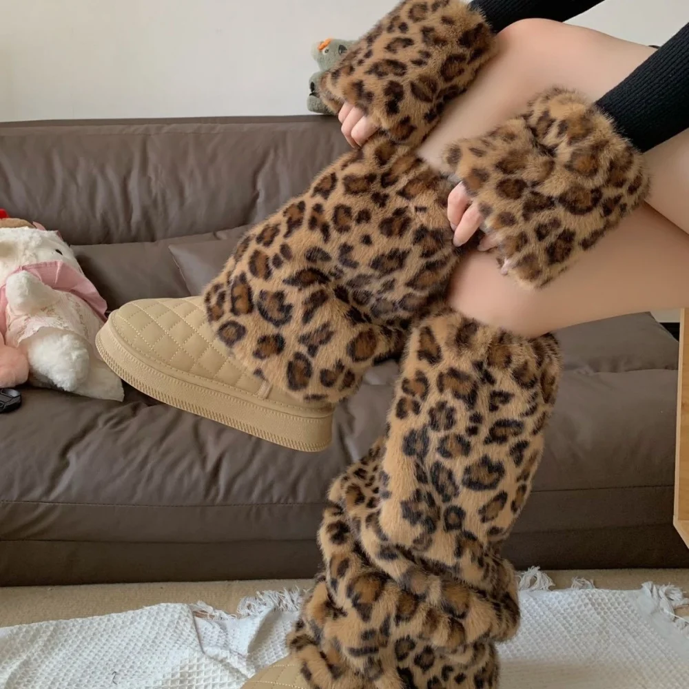 

Subculture Hot Girl Plush Leopard Leg Warmers Warm Glove Winter Plush Thickening Millennium Y2K Harajuku Gothic Cosplay Stocking