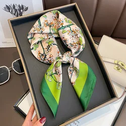 Kwiatowy jedwabny kwadratowy szalik damski satynowy szal hidżab kobieca opaska na nadgarstek luksusowa chusteczka 70*70cm Echarpe 2024 Bandana
