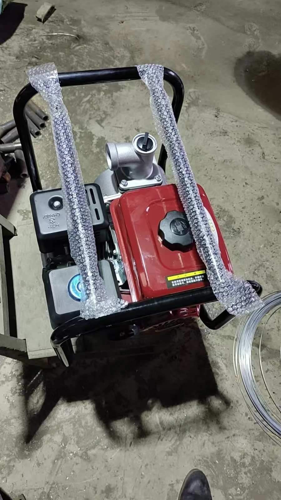 

Customized family use small fold drilling rig 60m 80m 100m engine mini water well drilling rig with water pump