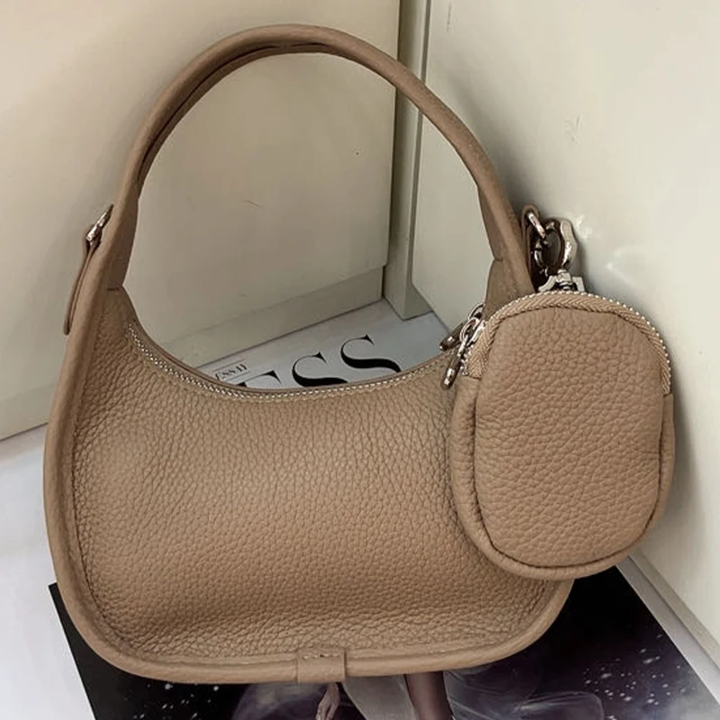 2025 New Women's mini shoulder bag, fashionable leather women's bag design armpit handbag, beautiful crescent shaped wallet