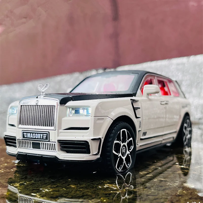 1:24 Rolls Royce SUV Cullinan Masory Alloy Luxy Car Model Diecasts Metal Toy Car Model Simulation Sound and Light Childrens Gift