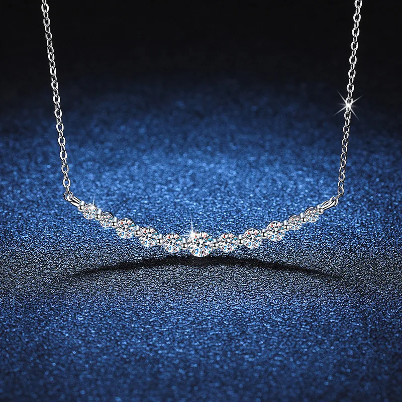 s925 sterling silver clavicle chain Women's Moissanite Smile Necklace Light luxury premium D color Moissanite diamond necklace