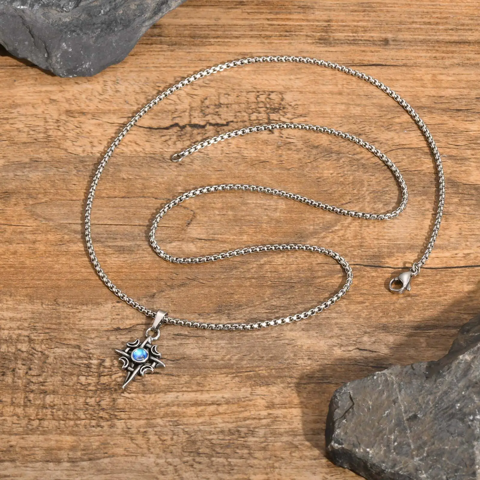 Mondstein-Anhänger-Halsketten für Männer und Jungen, Wikinger-Halskette aus Edelstahl mit keltischem Knoten, stilvoller Amulett-Schmuck, Geschenk für ihn – Detail 8