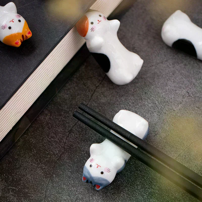 Cute Ceramic Japanese Groceries Crafts Kittens Ceramic Chopstick Racks Household Trinkets Kittens Rich Cat Lucky Cat