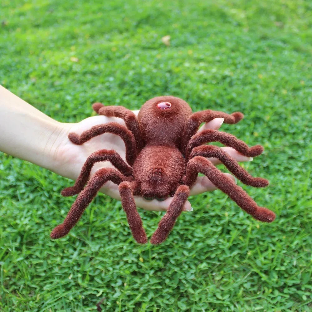 Remote Control Plush Spider Toys Horror Halloween Decoration Party Props Infrared Scary Outdoor Indoor Simulation Spider Toy