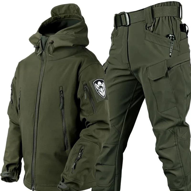 Shark Skin Soft Shell Autumn And Winter Plush Thickened Mountaineering Tactics Training Breathable Waterproof Charge Suit