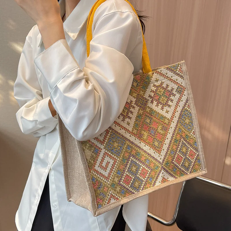 2025 NEW Ethnic Style Hot Selling Large Capacity Commuter Bag Female 2023 New Fashion Single Shoulder Tote Bag National Style