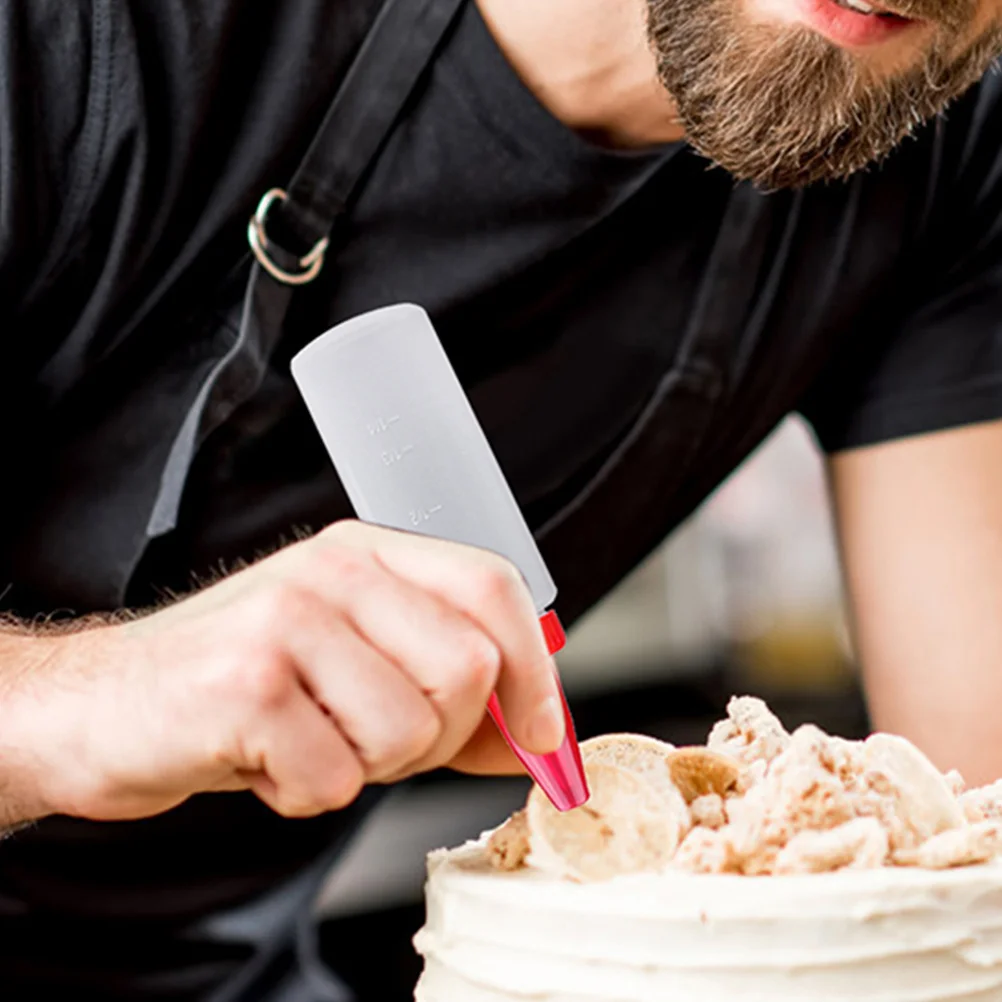 

4Pcs Cake Decorating Bottles Transparent Multi-Function Household Squeeze Bottles DIY Cupcake Pastry Decorating Tools Baking