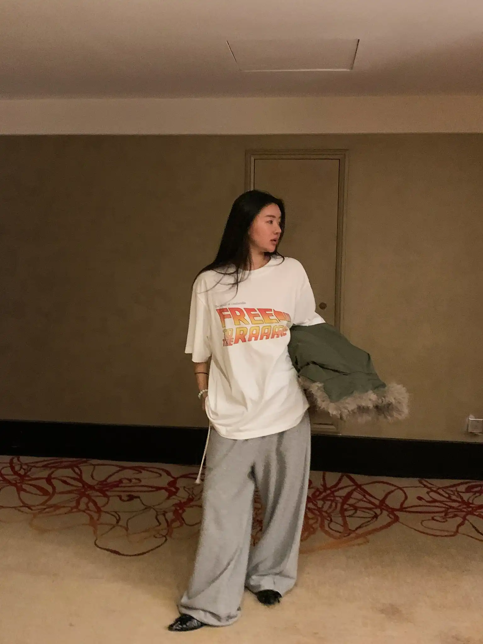 

Женская футболка LILUOP с круглым вырезом и коротким рукавом, с буквенным принтом, из хлопка, свободного кроя, модная, универсальная, удобная.