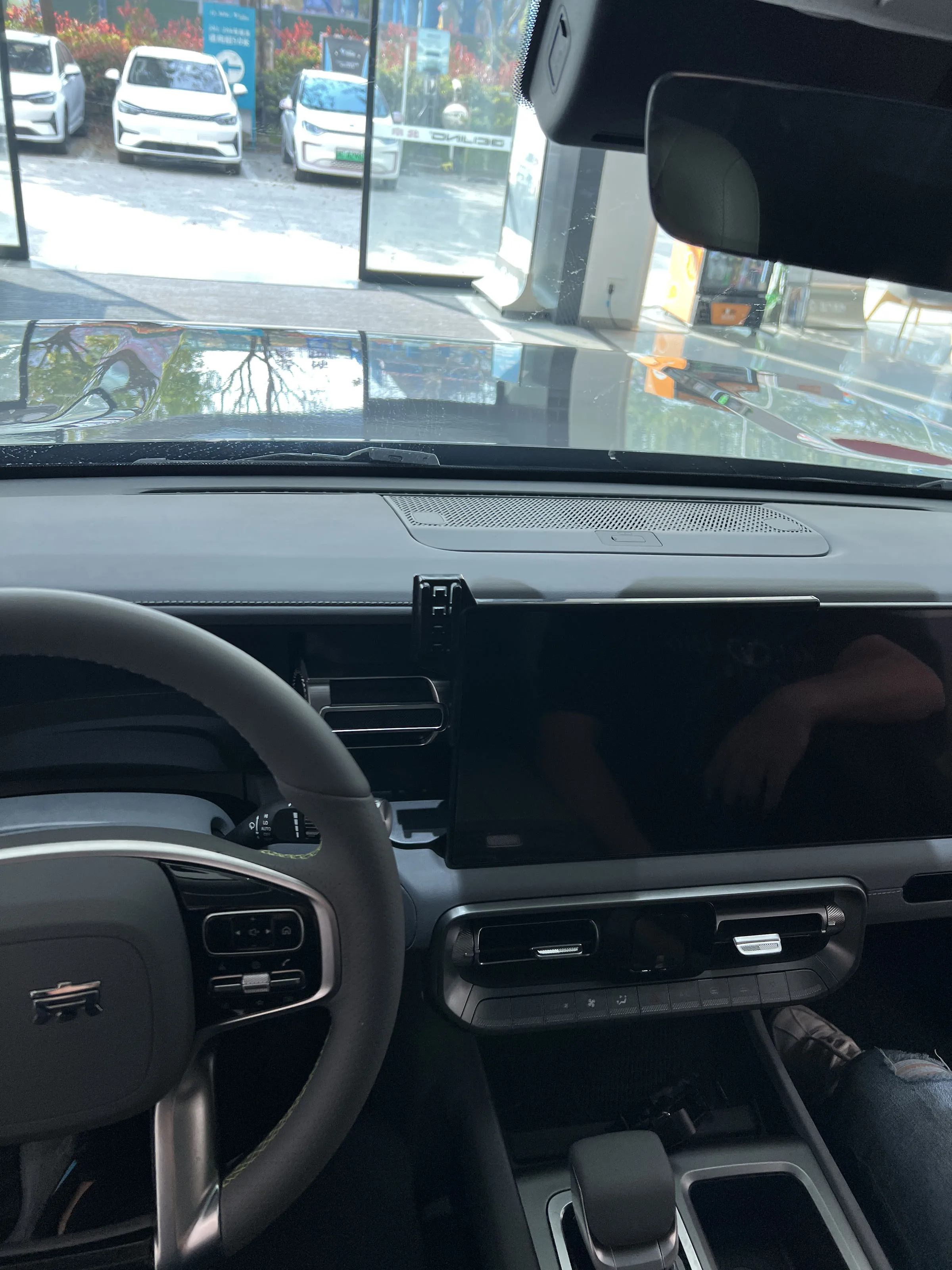 

Держатель для телефона в автомобиль с креплением на экран для BAIC Beijing BJ40 2024, GPS-кронштейн, автоматическая подставка для смартфона, гравитационный держатель, аксессуары для салона автомобиля.