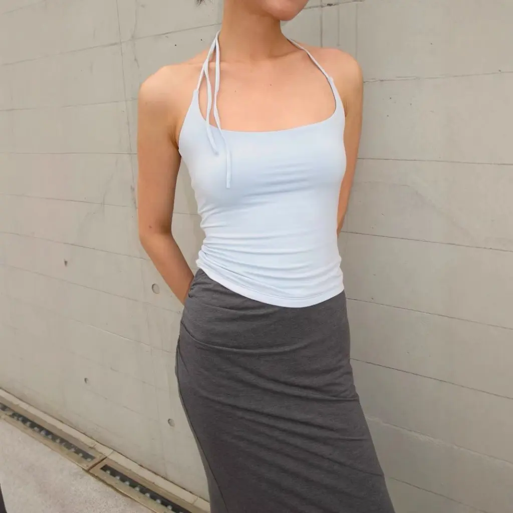 

Slim-Fitting Back Halterneck Vest in Light Pink/Light Blue - Correct Version Beautiful Women's Fashion Top