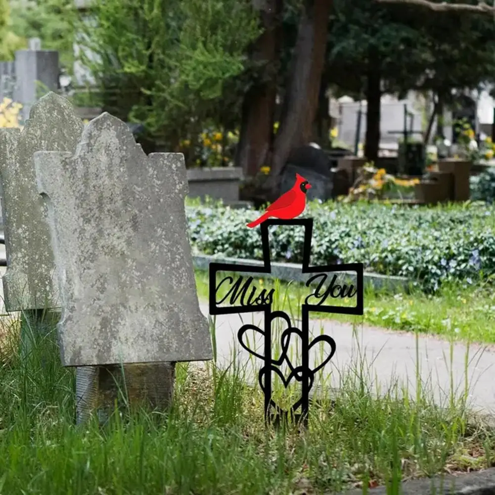Bird Garden Ornament Cemetery Plaque Metal Bird Heart Sign Outdoor Decoration Stake Remembrance Plaques for Loss of Loved One