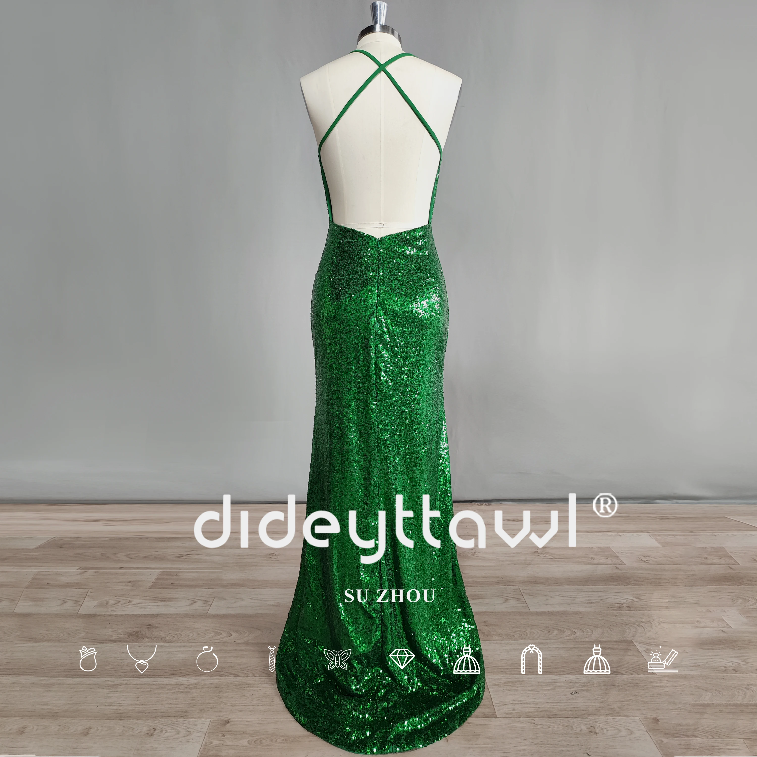 Muslimfoto reali verde Sexy senza spalline abito da ballo con paillettes scollo A V senza maniche una linea abito da sera senza schienale