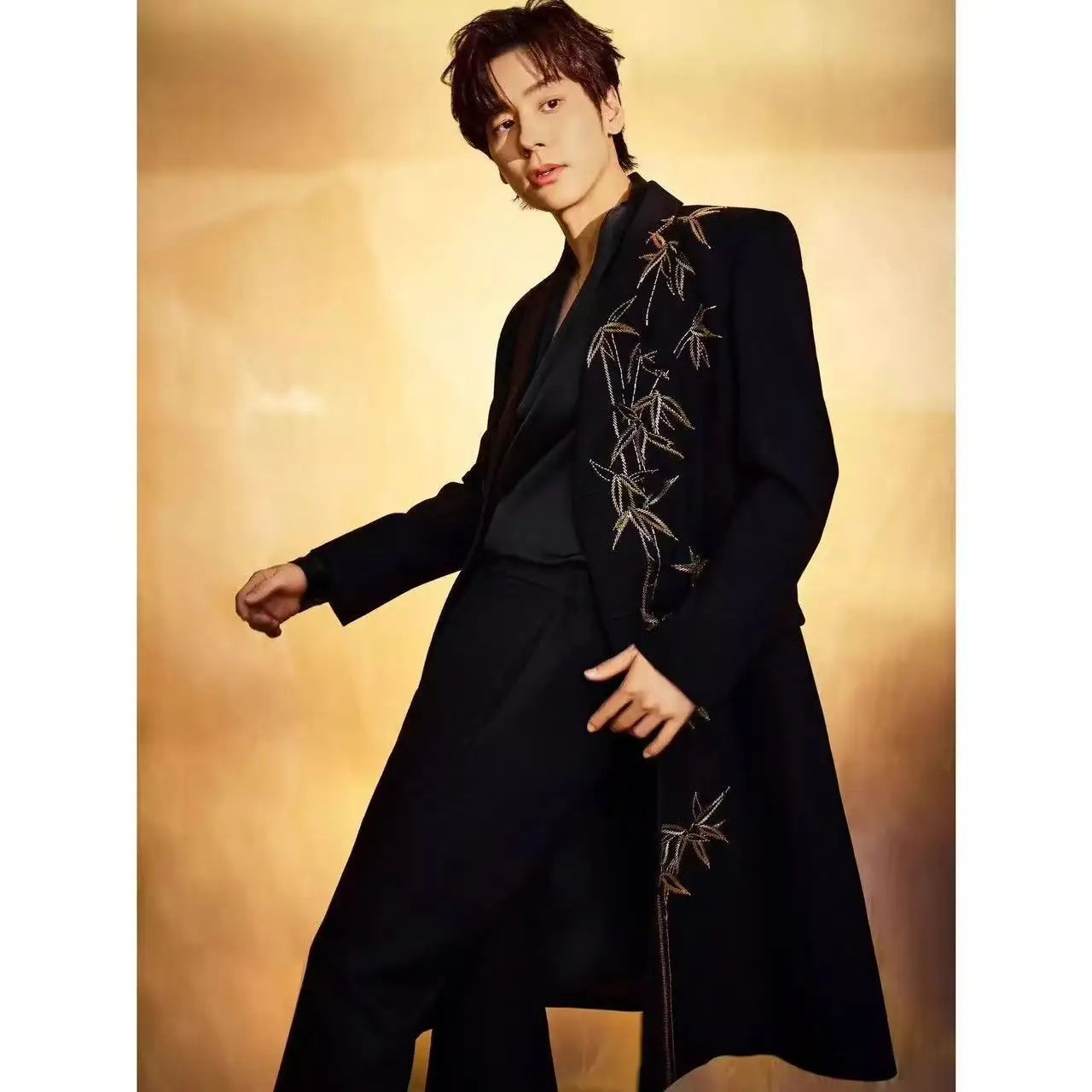 

New Chinese Style Gold Bamboo Embroidery Tops Men's Upgraded Long Sleeved Padded Shoulder Windbreaker Vintage Fashion Coat Male