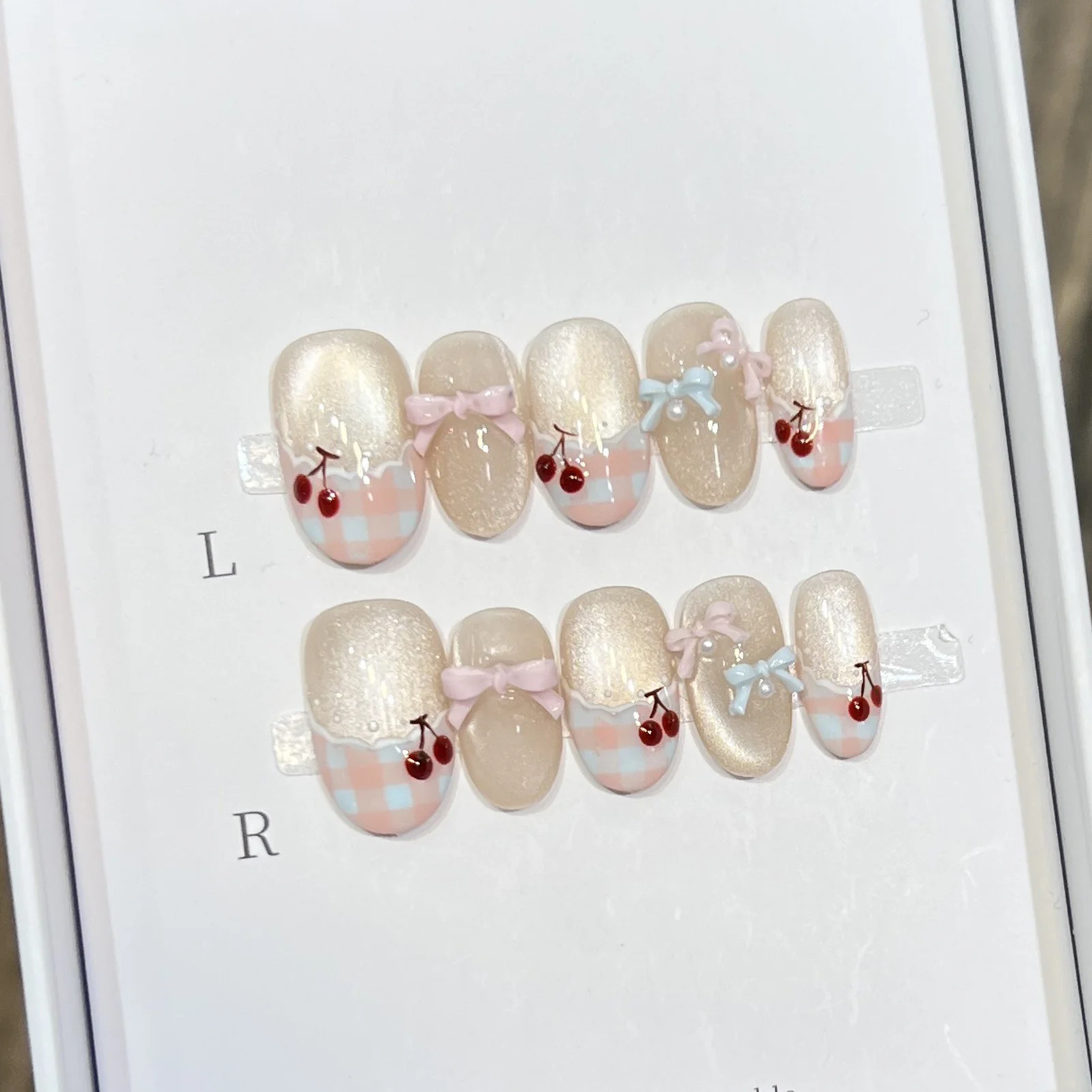 

10PCS Handmade Press on Nails Sweet Cute Bow Decor Short Cat Eyes False Nails for Girl Women Wearable Reusable Ins Fake Nails