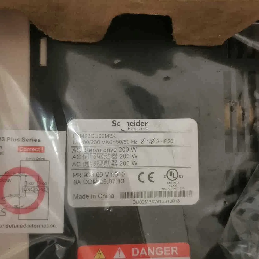 LXM23DU02M3X BCH061O12A1C Серводвигатель для Schneider