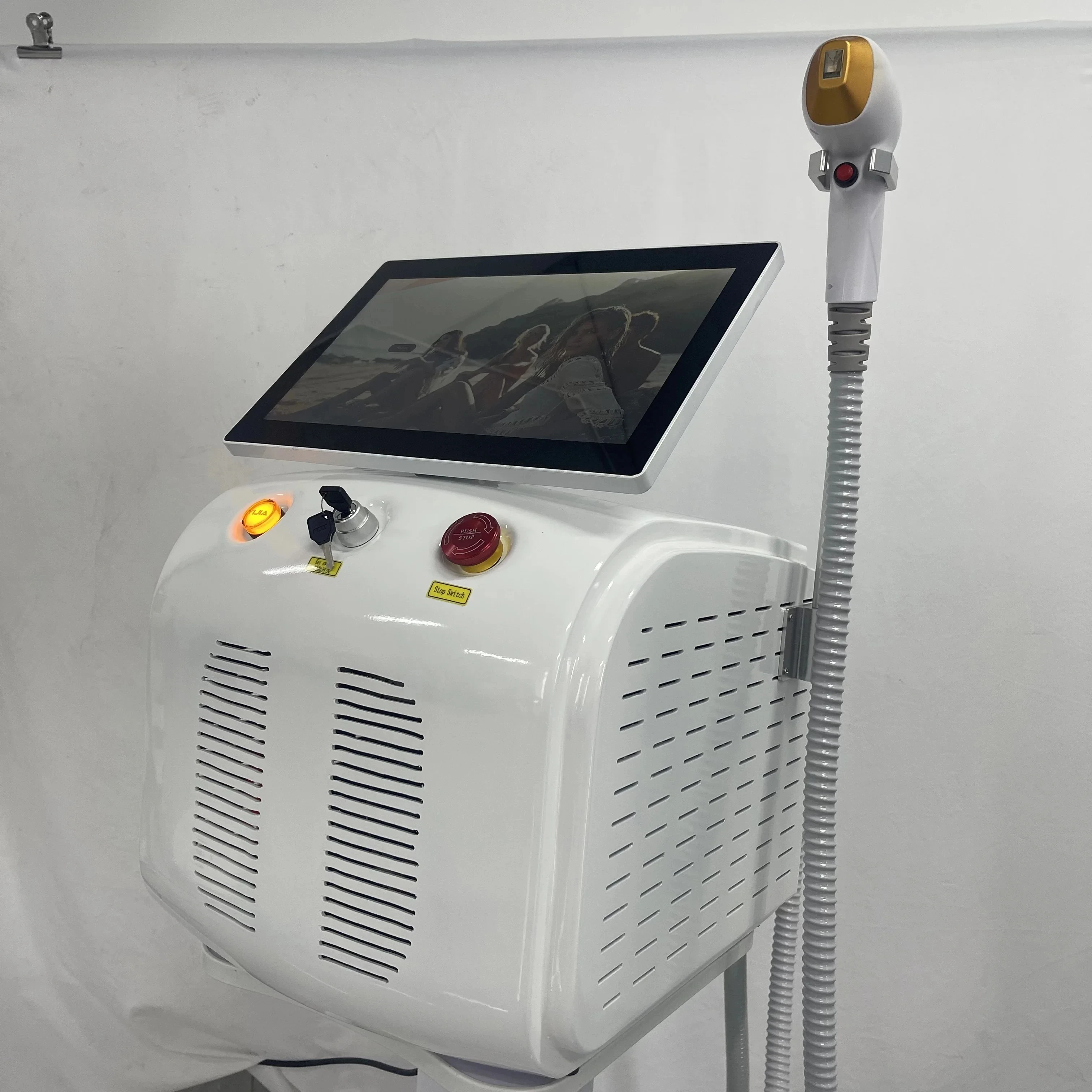 Vrouwen mannen Diode Laser Ontharing Machine High Power 4000 W Alexandrite Laser 808 755 940 1064nm CE Fabriek Snelle levering Salon