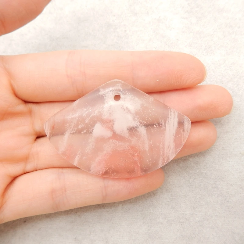 Cherry Agate Scallop-Shaped Pendant Polished Soft Pink Translucent Gemstone Jewelry Component for Crafting
