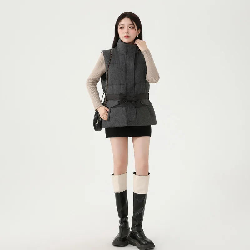 Korean Petite Casual Cotton Vest 2025 New Fashion Stand Collar Cotton Vest Women's Short Loose Design Versatile Warm Vest