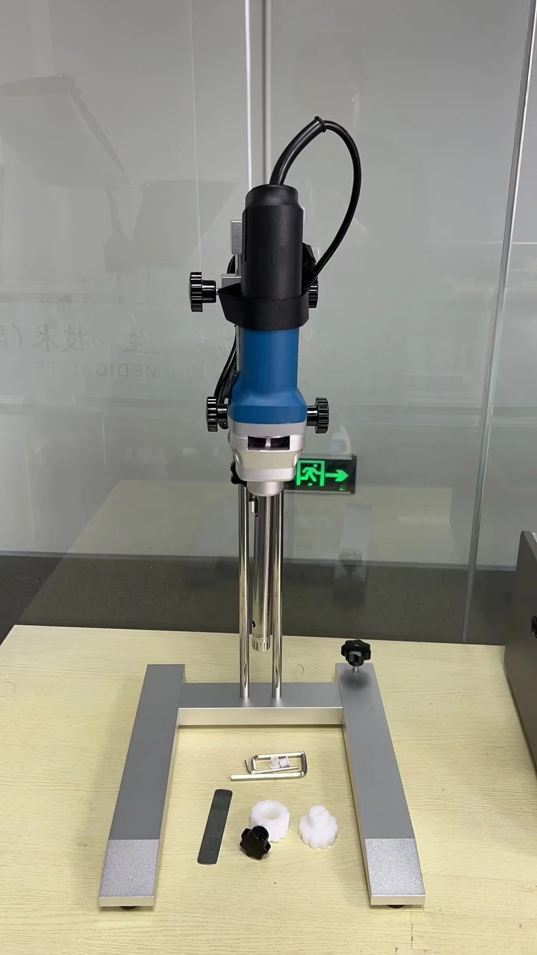 Picture 6: D500 High Speed Dispersing Homogenizer Laboratory 10000~30000rpm Mixer 40L 6 Speed Level